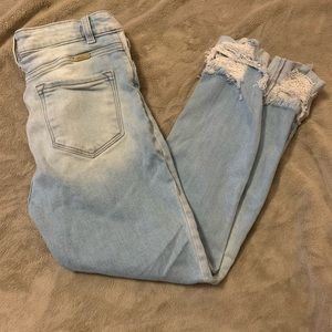 KanCan Signature Kurvy Ultra High Ankle Jean sz28